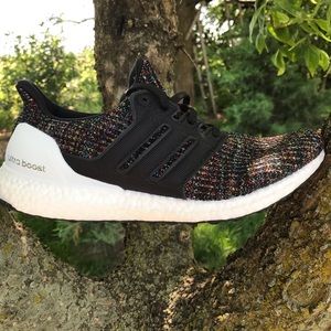 Ultra Boost 4.0 black multicolor white heel